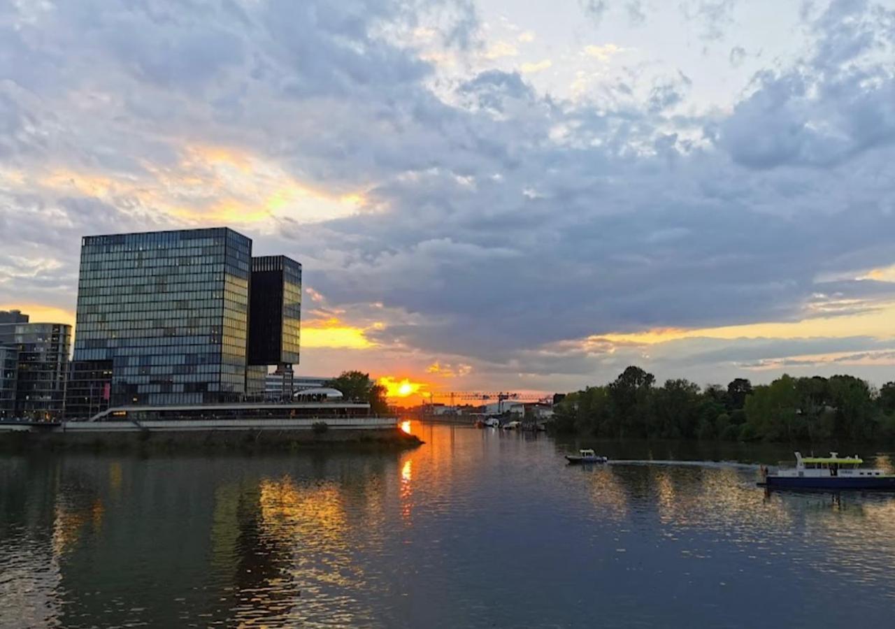 Medienhafen Apartment Direkt Am Zentrum Düsseldorf Extérieur photo
